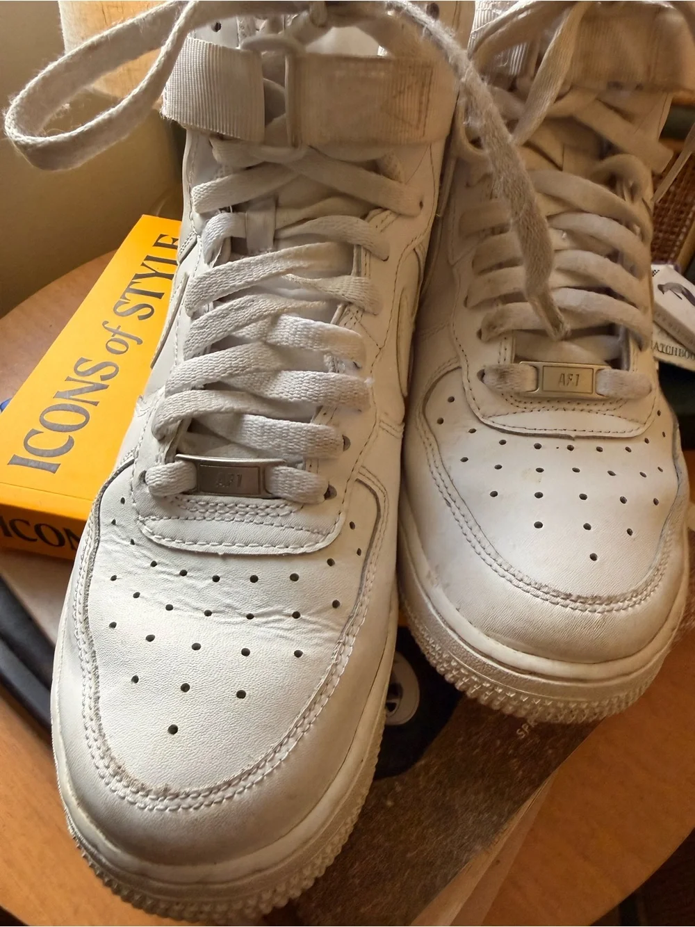 Nike Air Force 1 High ’07 Triple White GS Youth 7Y Sneakers DH2943-111